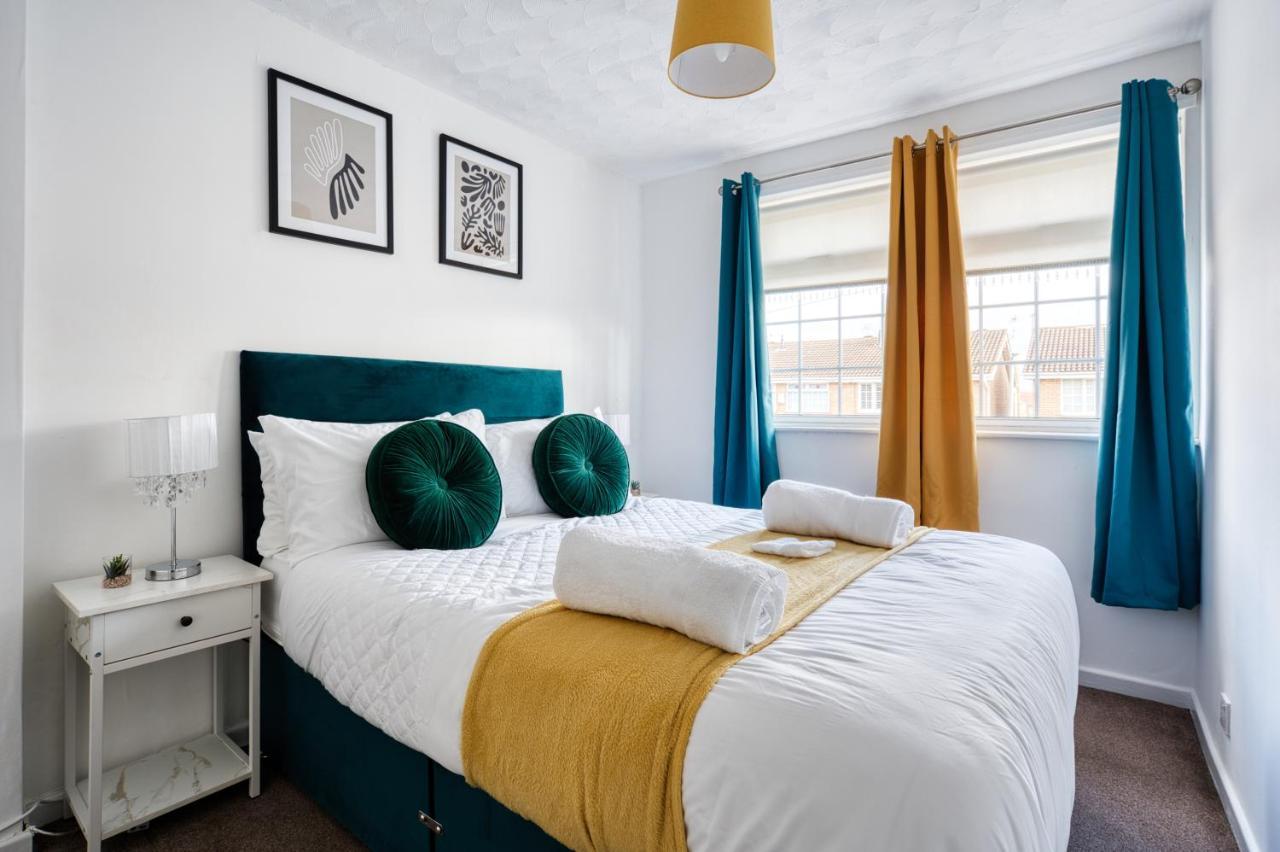 Liverpool Home With Free Parking West Derby Extérieur photo