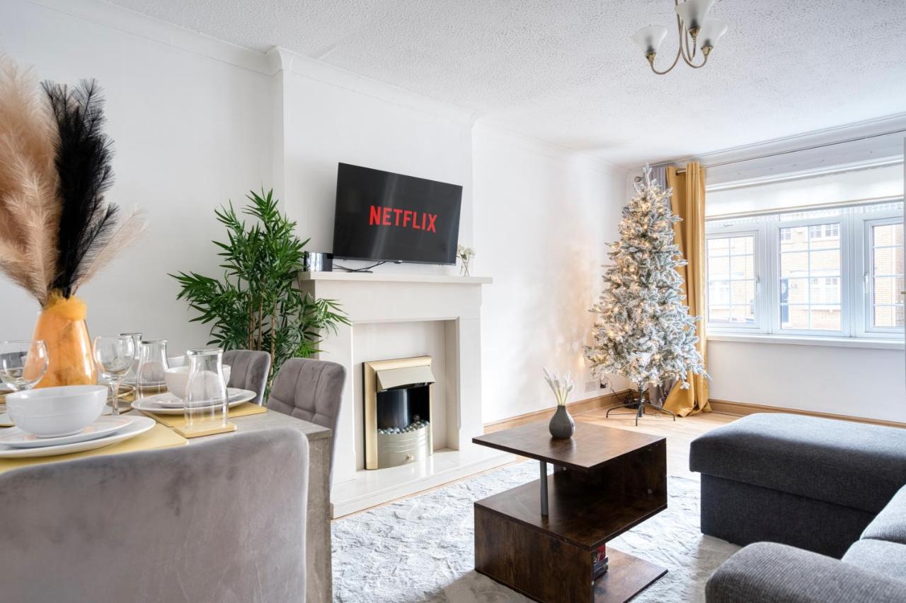 Liverpool Home With Free Parking West Derby Extérieur photo