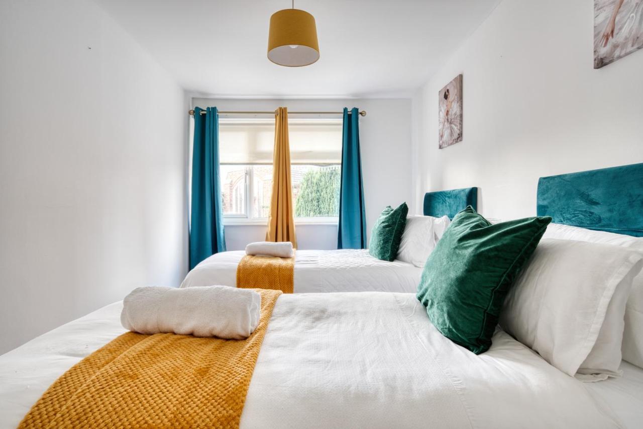 Liverpool Home With Free Parking West Derby Extérieur photo