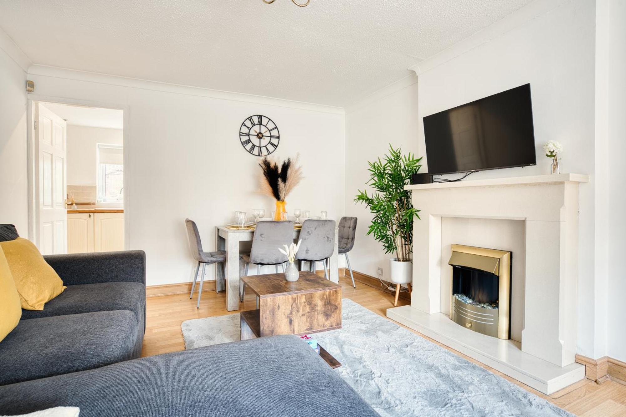 Liverpool Home With Free Parking West Derby Extérieur photo